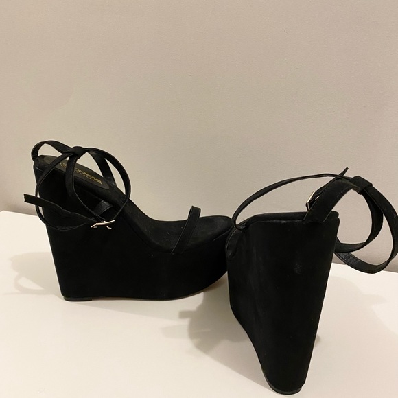 ‘Higher and Higher Wedge’-Black - Picture 3 of 6